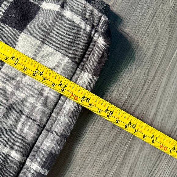 L.L. Bean Men's Fleece-Lined Hooded Flannel Shirt Jacket - Grey/White Plaid - Picture 6 of 6